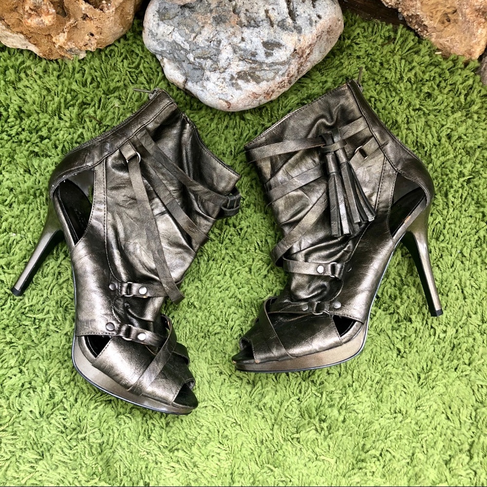 Carlos Santana Bootie